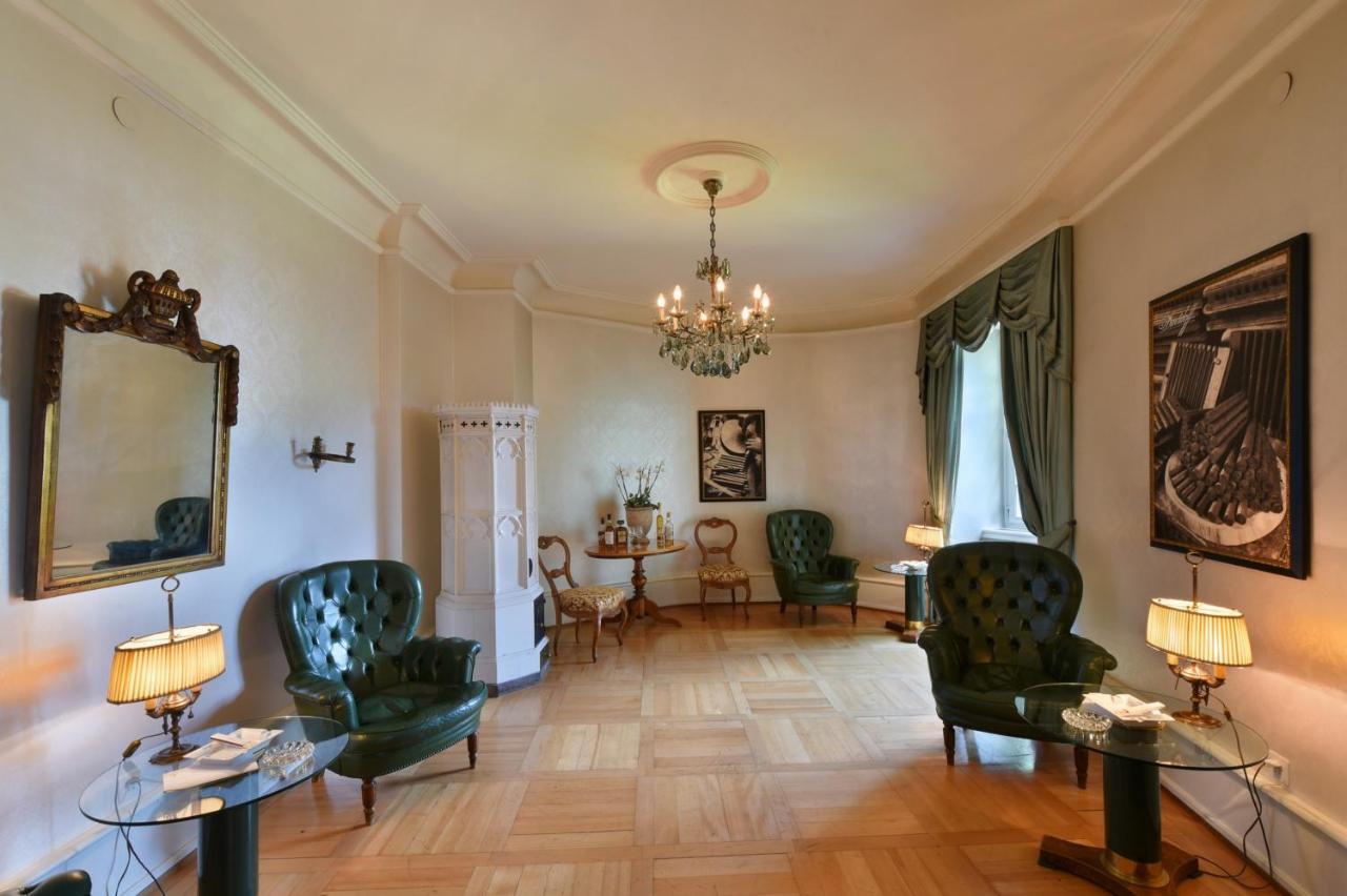 Hotel Im Schlosspark Binningen Extérieur photo